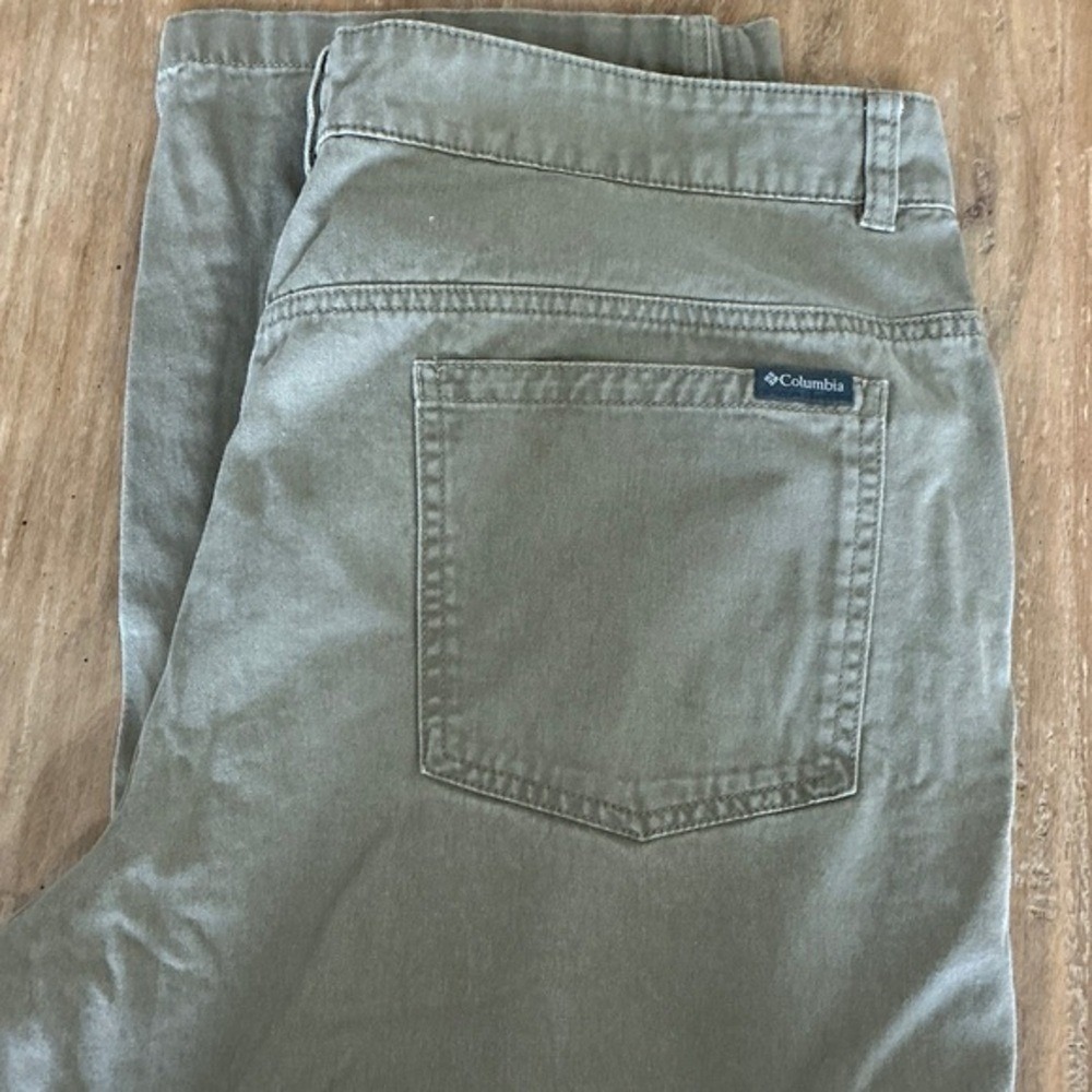 Columbia Mens Regular Fit Cotton Chino Pants Sage/Khaki Green 40x32 Straight Leg